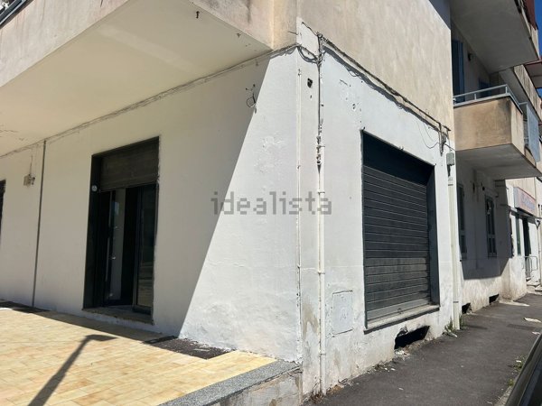 locale commerciale in affitto a Marigliano in zona Pontecitra