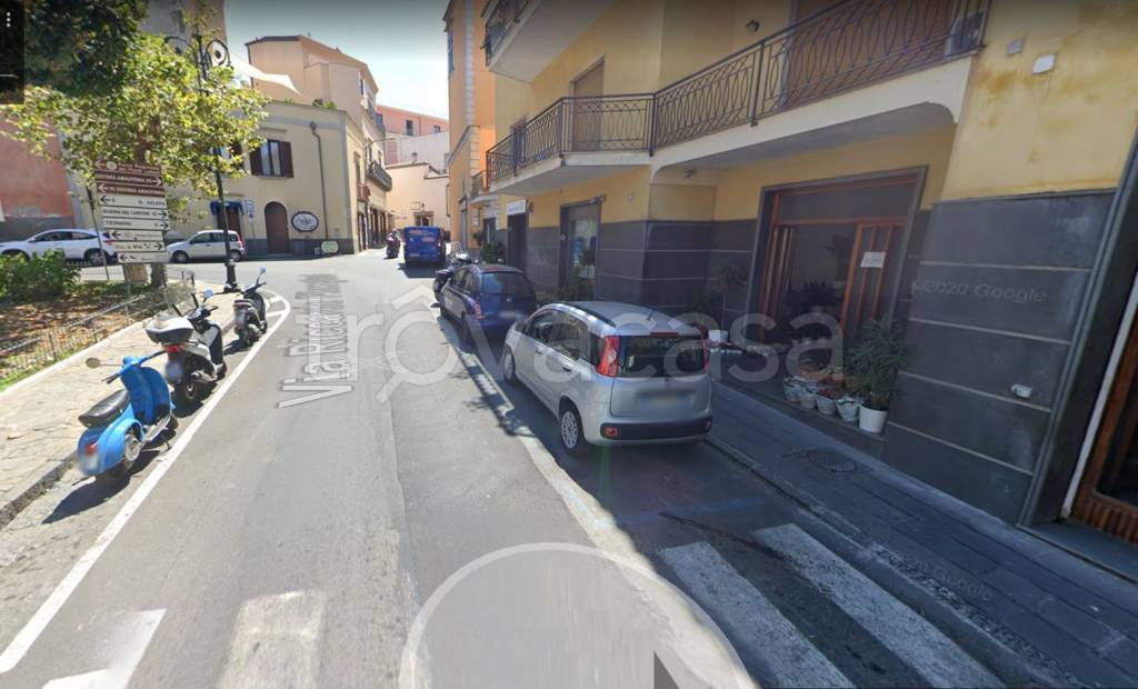 negozio in affitto a Massa Lubrense