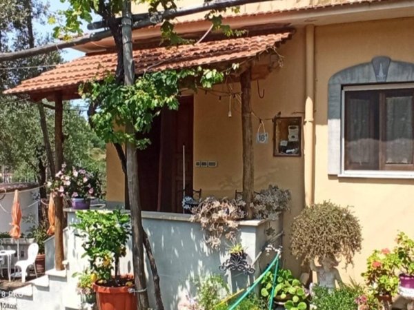 appartamento in affitto a Massa Lubrense in zona Metrano