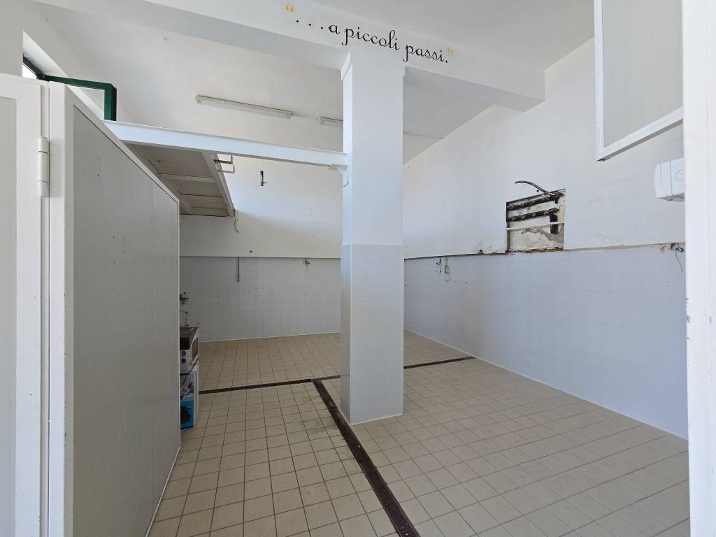 negozio in affitto a Massa Lubrense in zona Marciano
