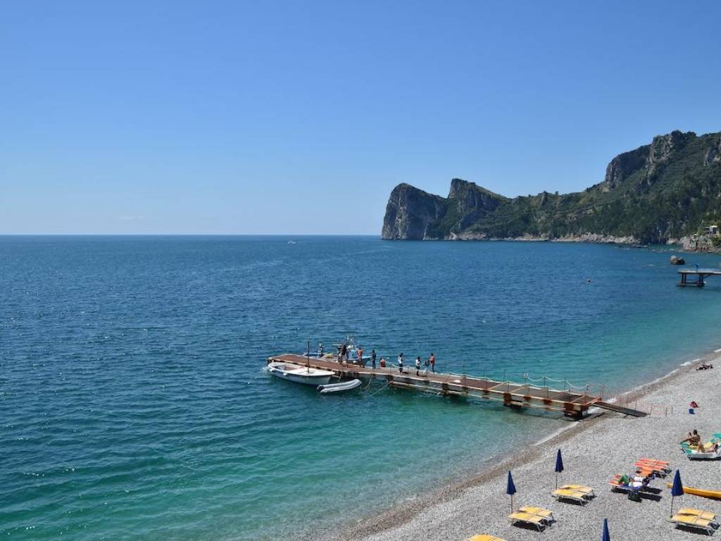 appartamento in affitto a Massa Lubrense in zona Metrano