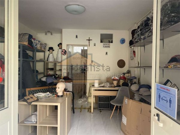 locale commerciale in affitto a Melito di Napoli
