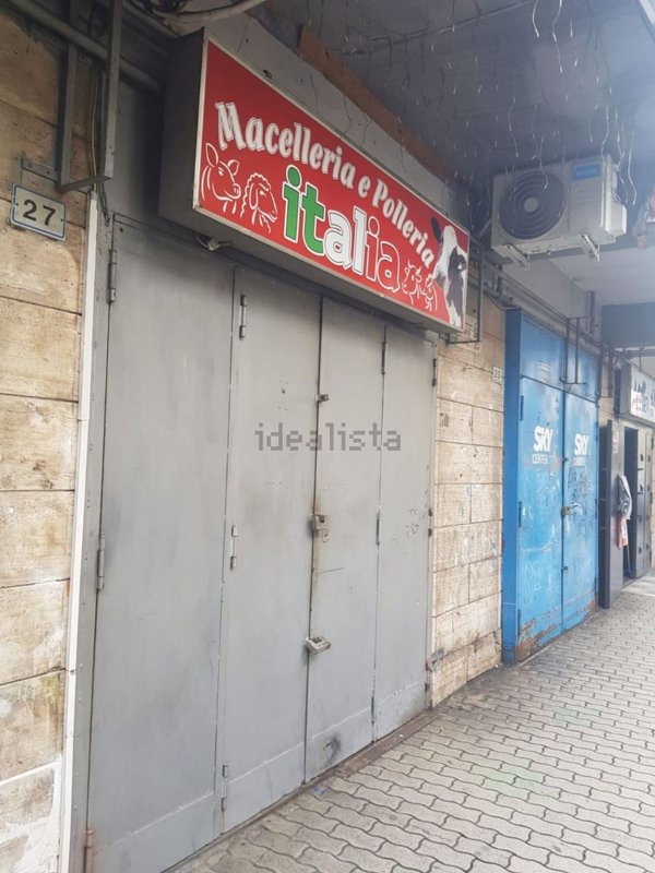 locale commerciale in affitto a Melito di Napoli