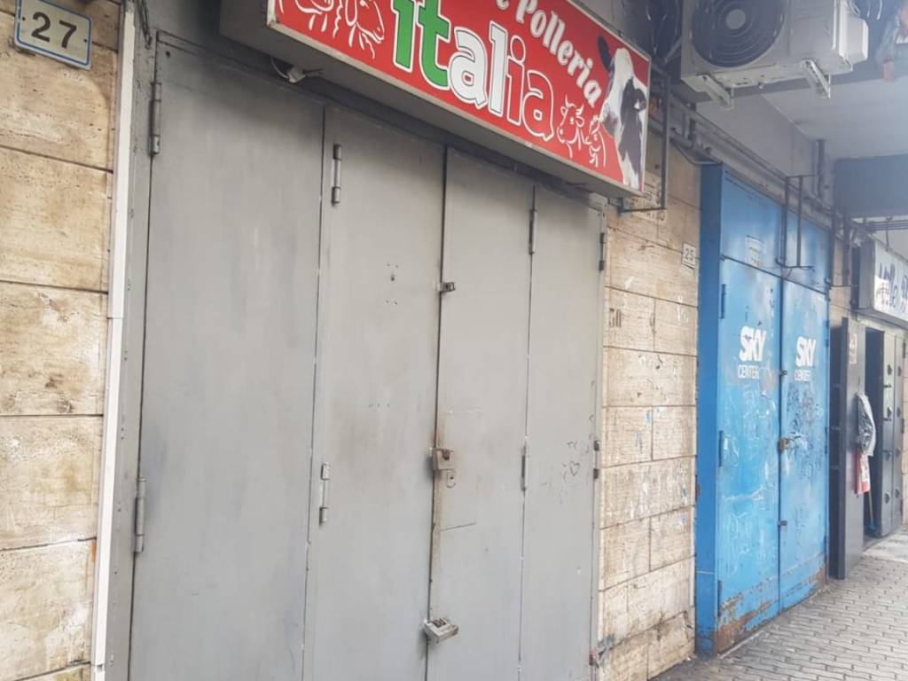 locale commerciale in affitto a Melito di Napoli