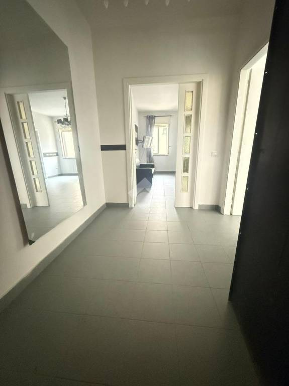 negozio in affitto a Melito di Napoli