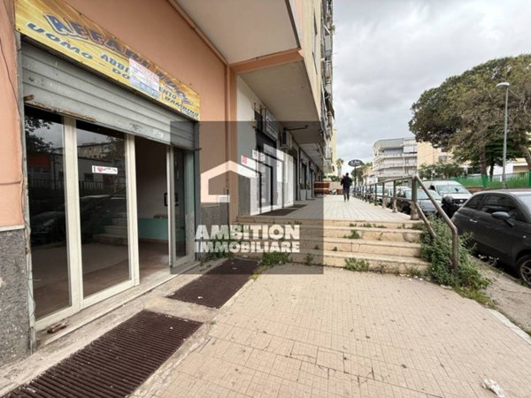 locale commerciale in affitto a Melito di Napoli