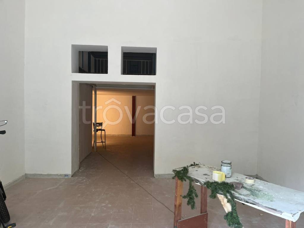 negozio in affitto a Melito di Napoli
