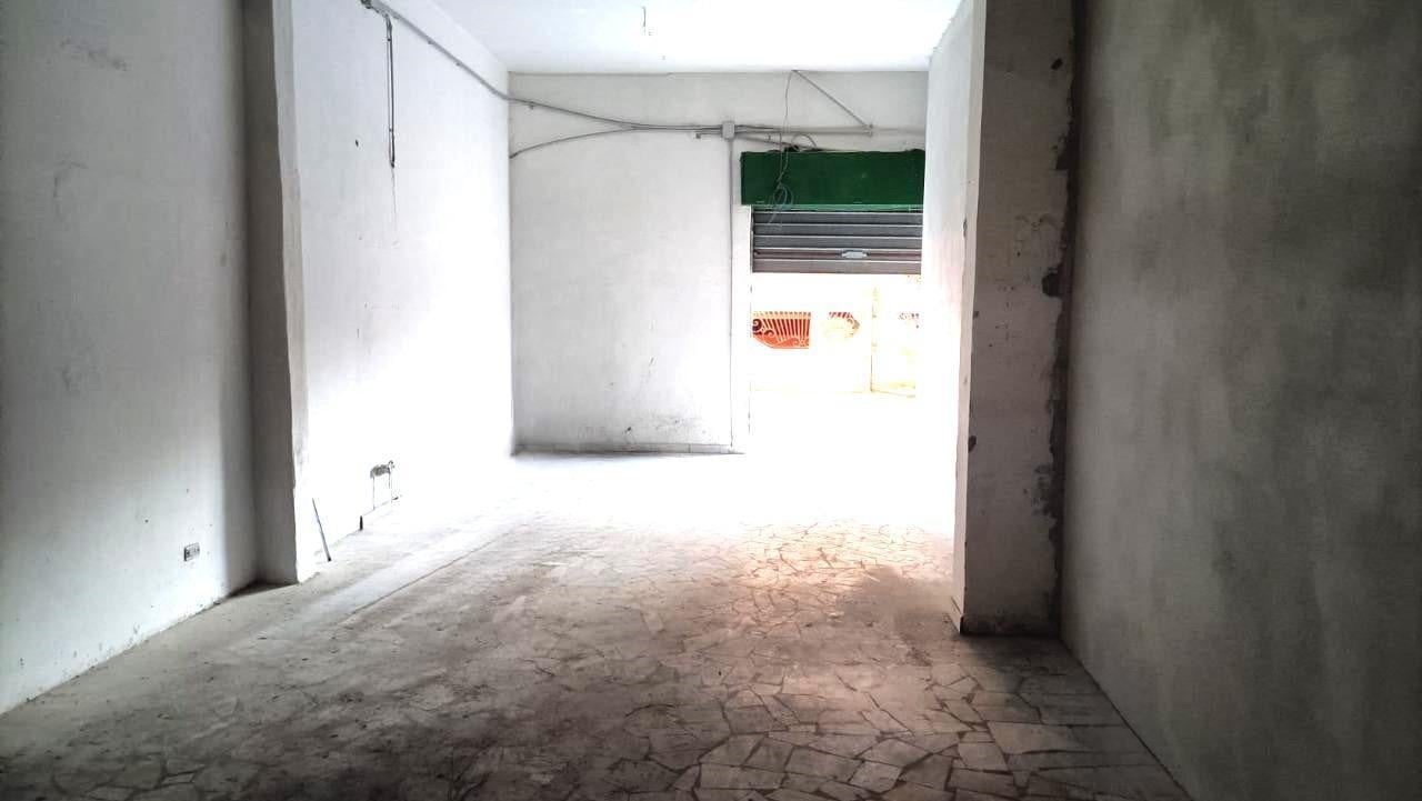 locale commerciale in affitto a Melito di Napoli