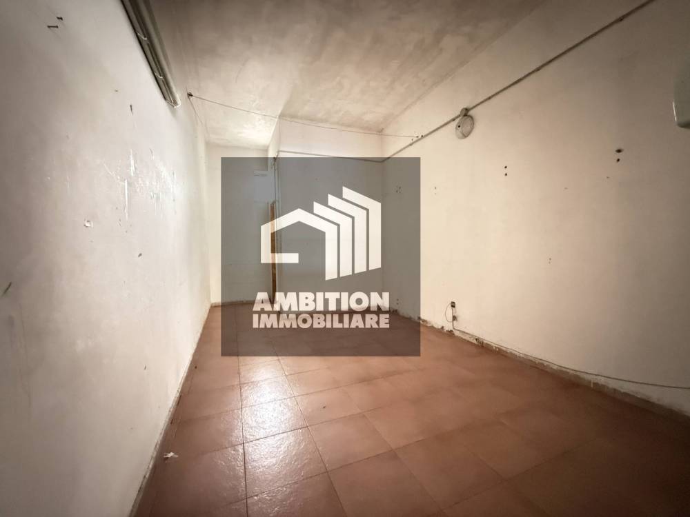 locale commerciale in affitto a Melito di Napoli