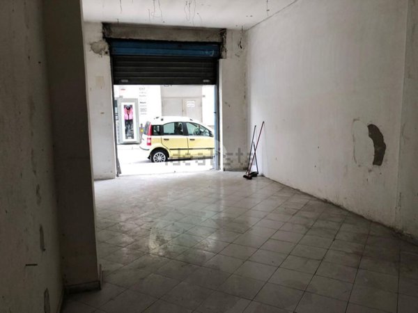 locale commerciale in affitto a Melito di Napoli