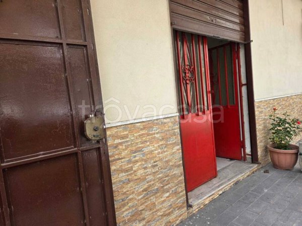locale commerciale in affitto a Melito di Napoli