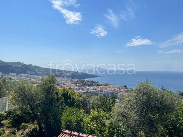 negozio in affitto a Meta