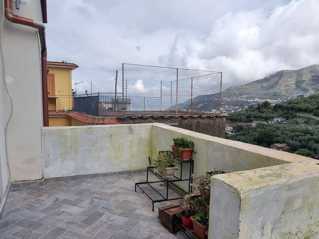 appartamento in affitto a Meta