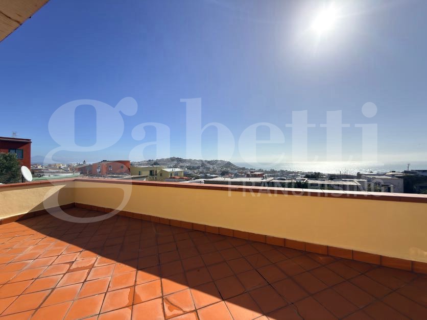 casa indipendente in affitto a Monte di Procida in zona Torregaveta
