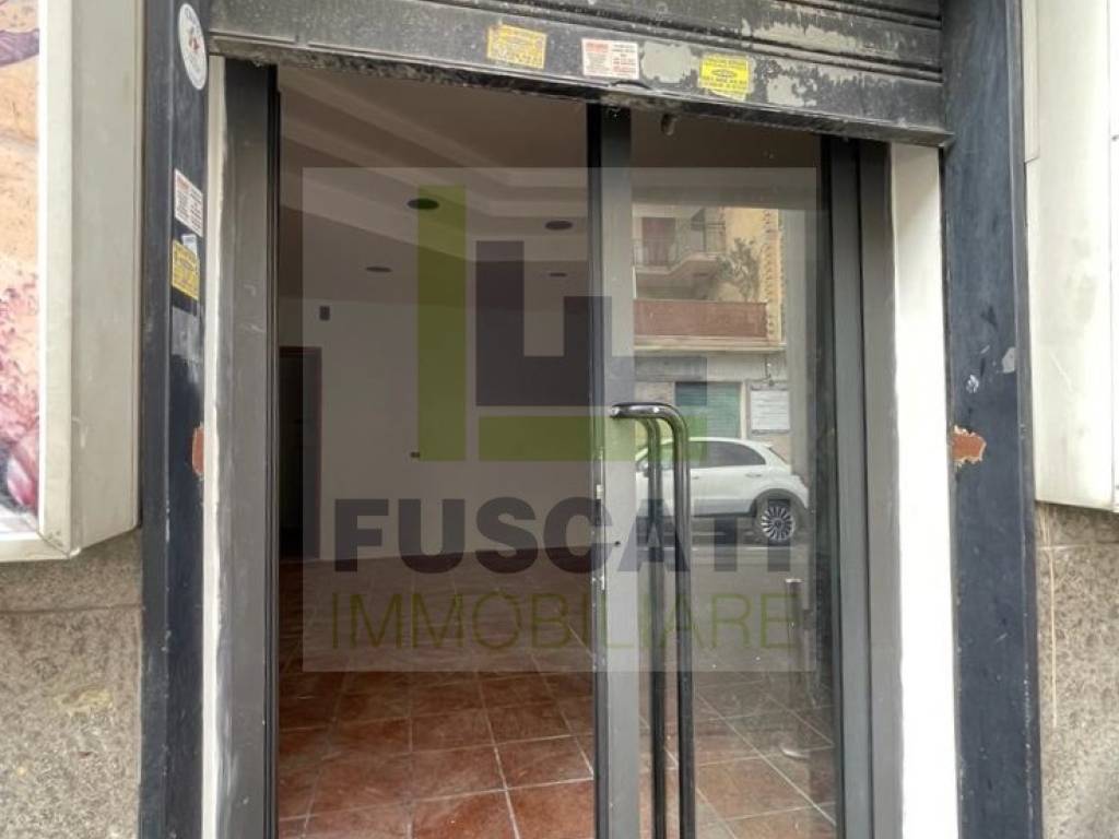 negozio in affitto a Mugnano di Napoli