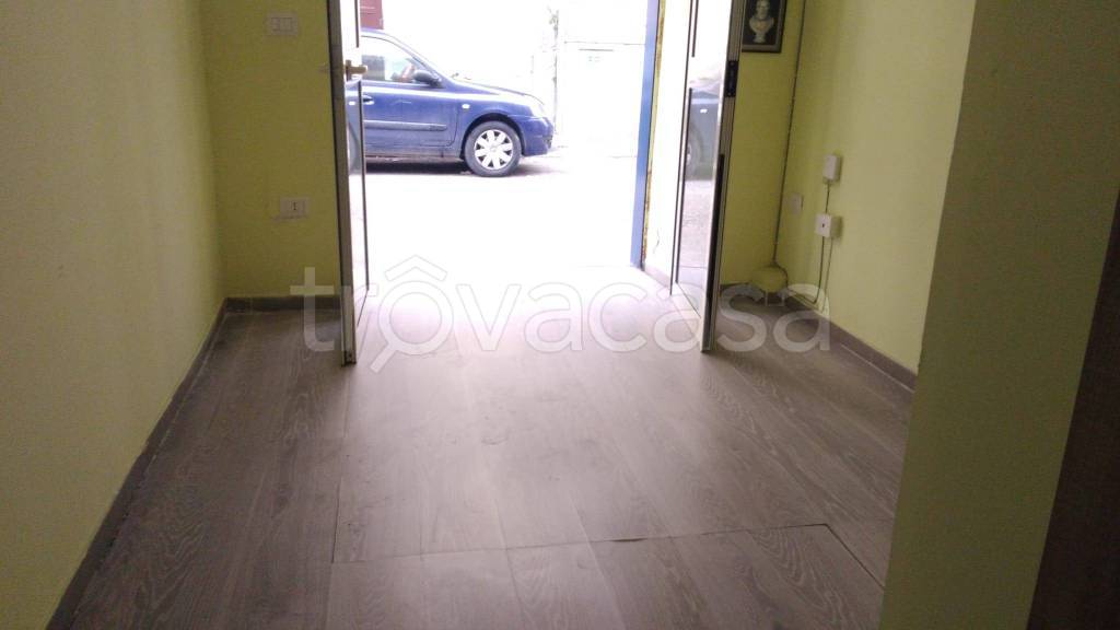 locale di sgombero in affitto a Mugnano di Napoli