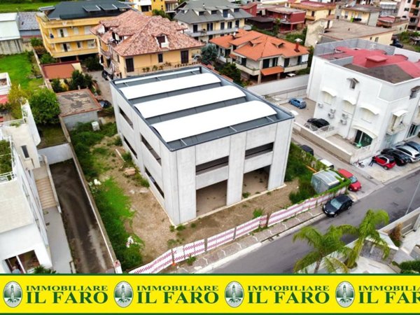 locale commerciale in affitto a Mugnano di Napoli