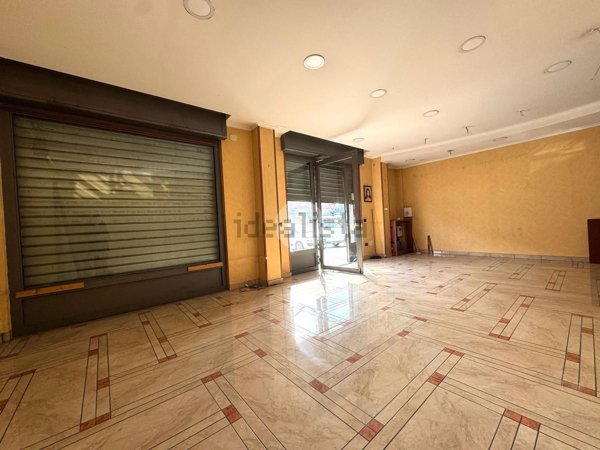 locale commerciale in affitto a Mugnano di Napoli