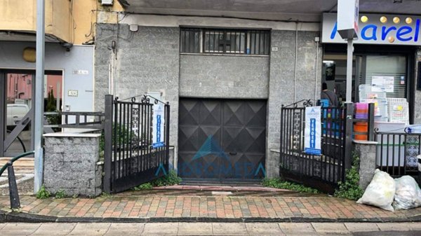 negozio in affitto a Mugnano di Napoli