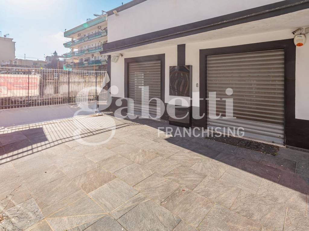 negozio in affitto a Mugnano di Napoli