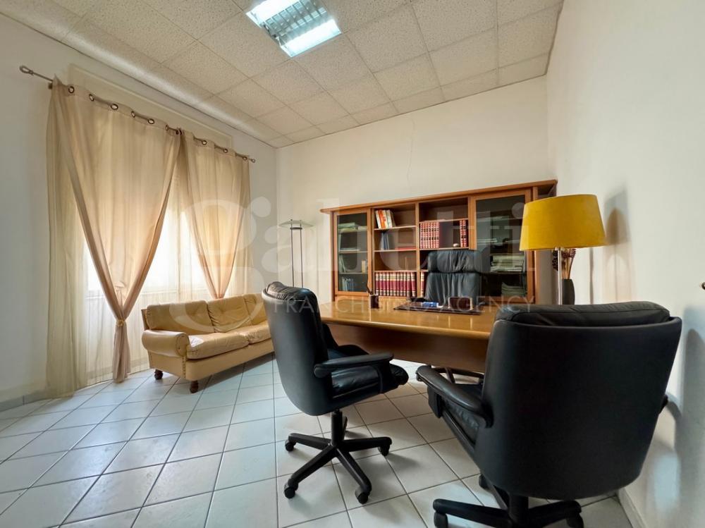 ufficio in affitto a Mugnano di Napoli