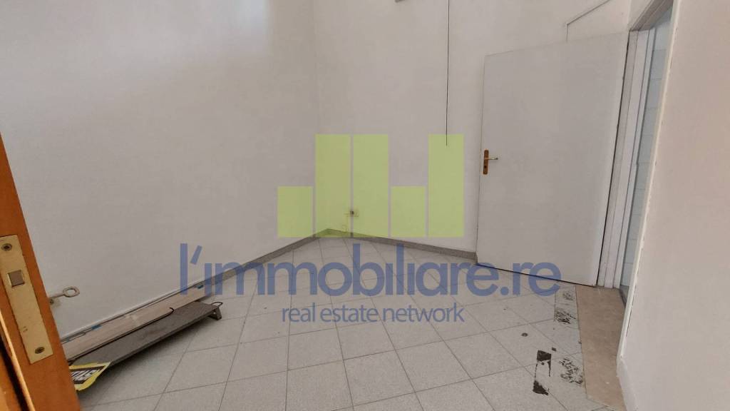 negozio in affitto a Mugnano di Napoli