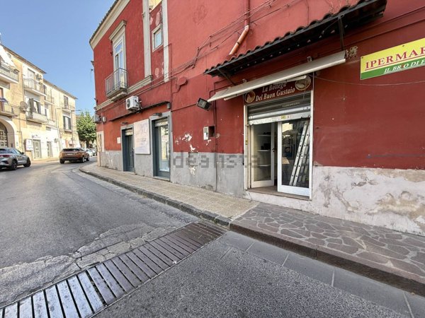 locale commerciale in affitto a Mugnano di Napoli