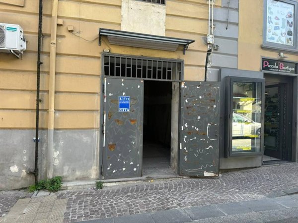negozio in affitto a Mugnano di Napoli