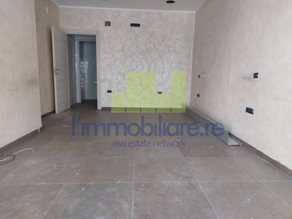 negozio in affitto a Mugnano di Napoli