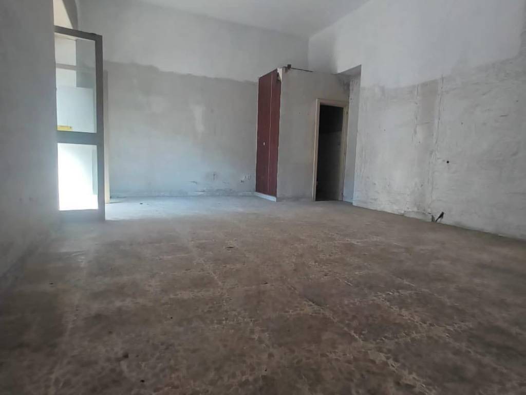negozio in affitto a Mugnano di Napoli