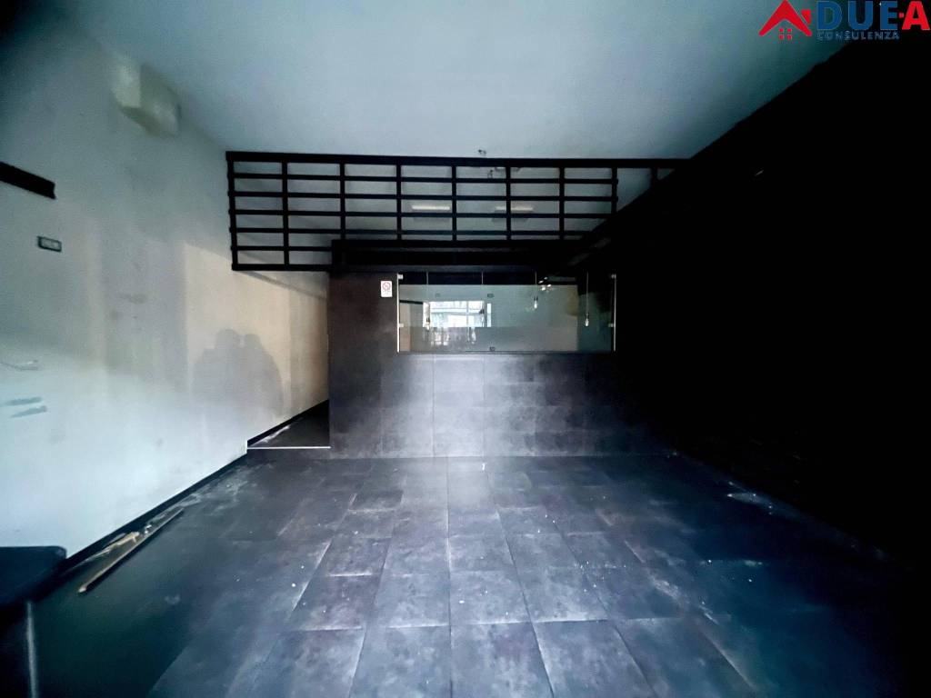 negozio in affitto a Mugnano di Napoli