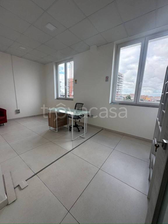 negozio in affitto a Mugnano di Napoli