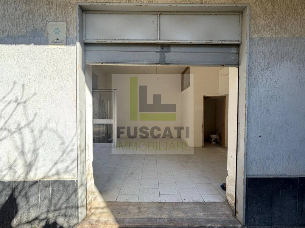 negozio in affitto a Mugnano di Napoli