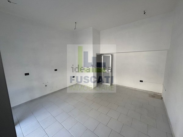 locale commerciale in affitto a Mugnano di Napoli