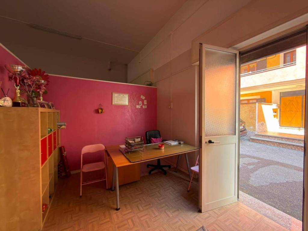 negozio in affitto a Mugnano di Napoli