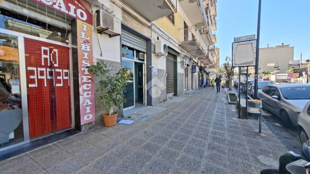 negozio in affitto a Mugnano di Napoli