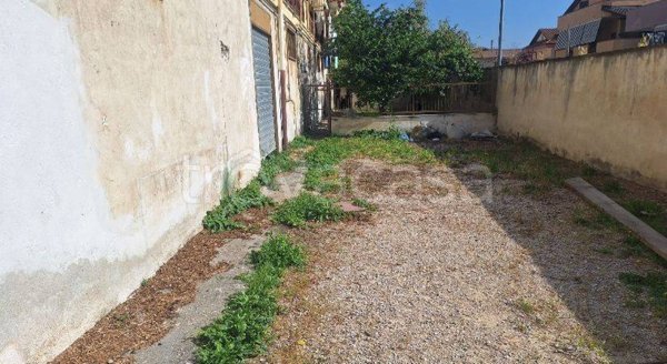 negozio in affitto a Mugnano di Napoli
