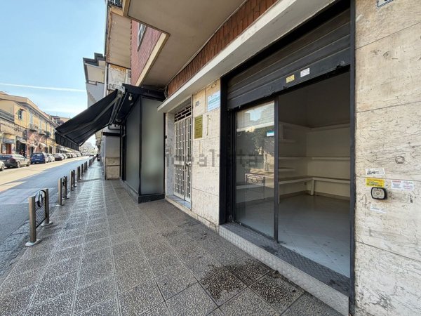 locale commerciale in affitto a Mugnano di Napoli