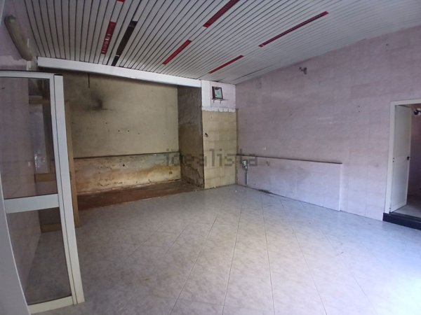 locale commerciale in affitto a Mugnano di Napoli