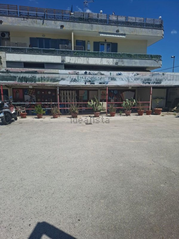 locale commerciale in affitto a Mugnano di Napoli