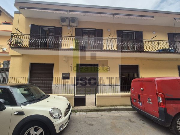 locale commerciale in affitto a Mugnano di Napoli
