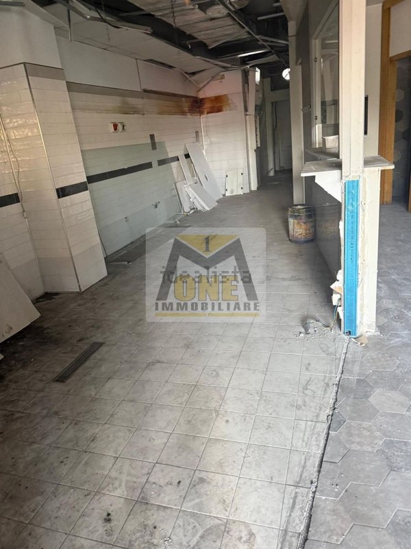 locale commerciale in affitto a Mugnano di Napoli