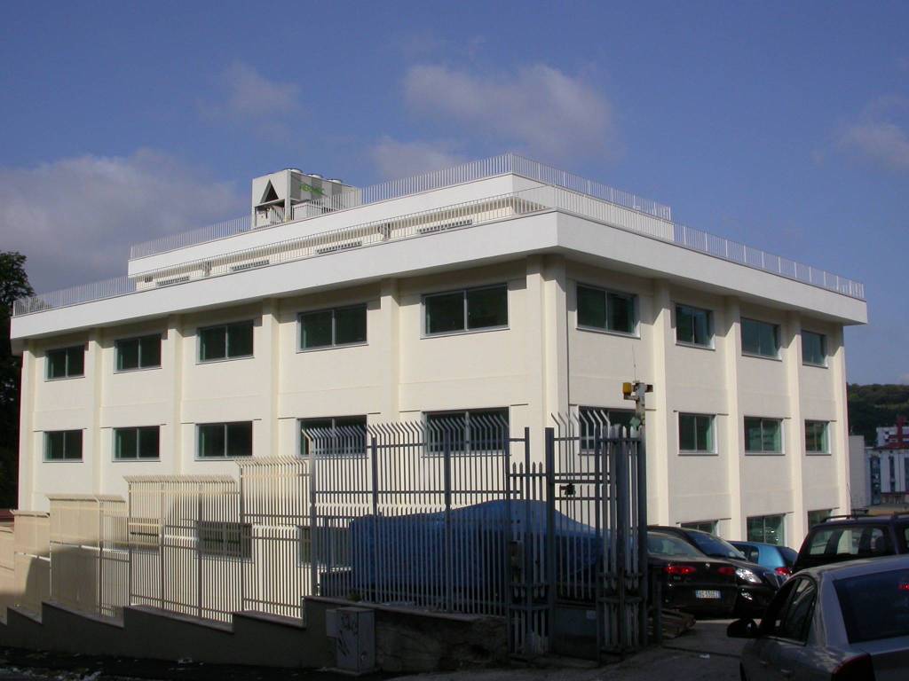 intera palazzina in affitto a Napoli in zona Scampia