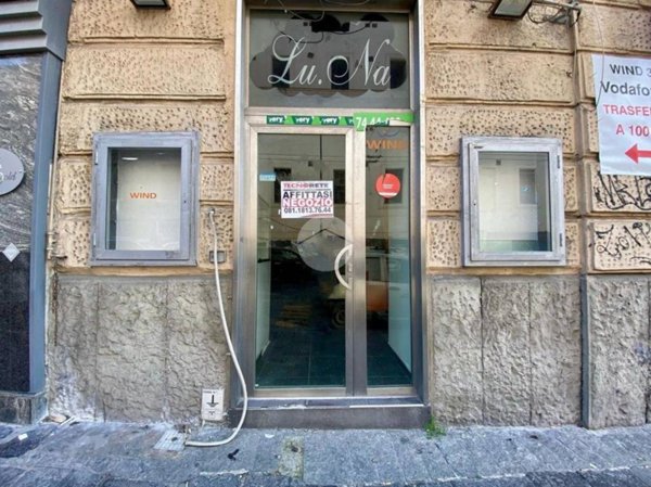 appartamento in affitto a Napoli in zona San Carlo all'Arena