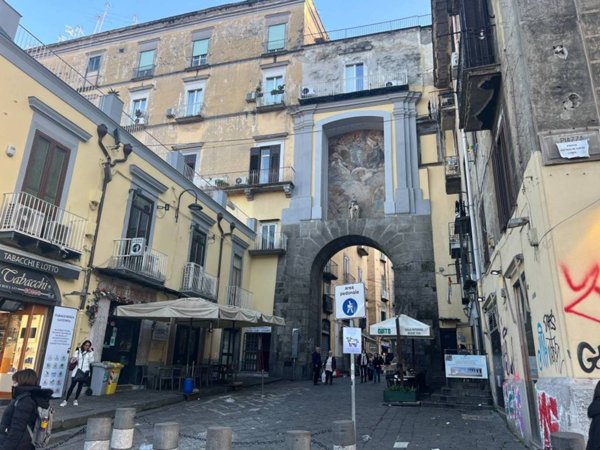 appartamento in affitto a Napoli in zona Mercato