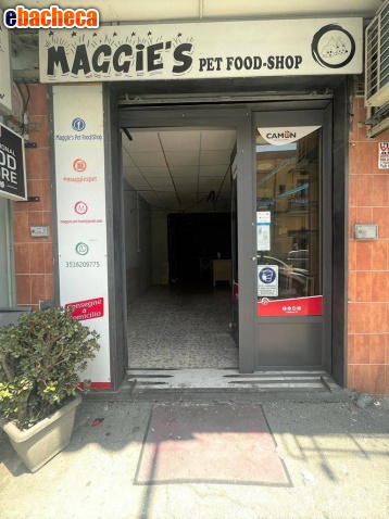 locale commerciale in affitto a Napoli in zona Soccavo