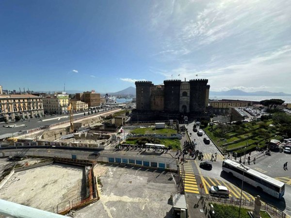 appartamento in affitto a Napoli in zona Porto
