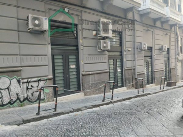 negozio in affitto a Napoli in zona Pendino / San Giuseppe
