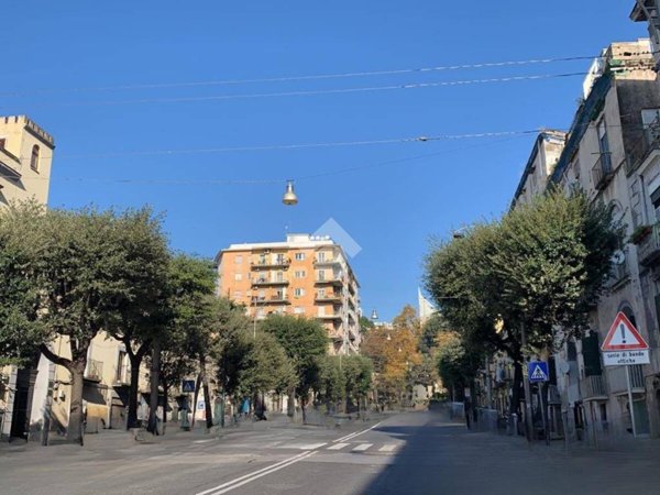appartamento in affitto a Napoli in zona Stella