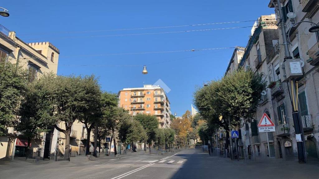 appartamento in affitto a Napoli in zona Stella